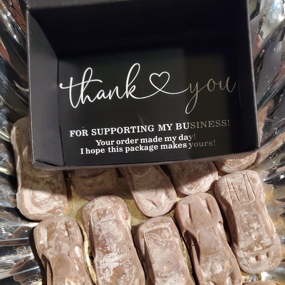 ☕️2/$15 12 Car Shaped Wax Melts ~ Coffee Shop Scent ~ Homemade Soy Wax Melts - Picture 3 of 12